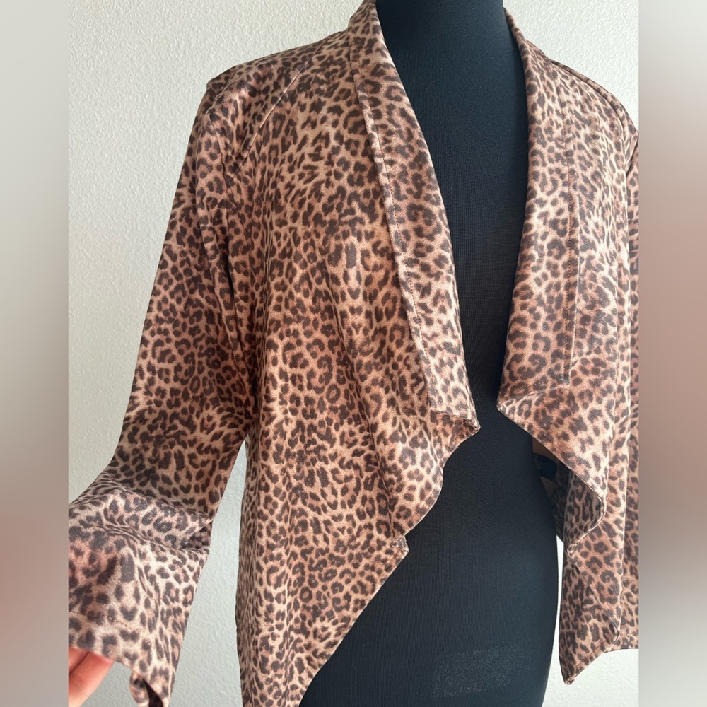 NWOT BB Dakota Faux Suede Leopard Print Blazer - Picture 6 of 11